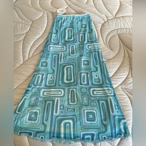 |PRINCESS POLLY: BEAUTIFUL BLUE RETRO SKIRT|
|Size: 6 - FITS MEDIUM TO LARGE|